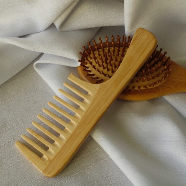 CEPILLO PARA EL CABELLO DE BAMBÚ - Imagen 3