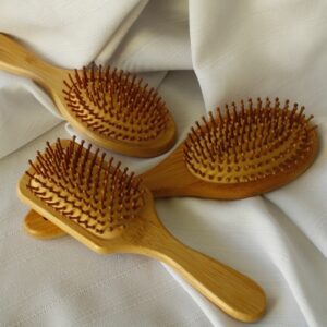 CEPILLO PARA EL CABELLO DE BAMBÚ
