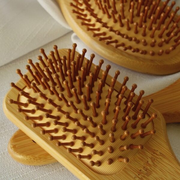 CEPILLO PARA EL CABELLO DE BAMBÚ - Imagen 2