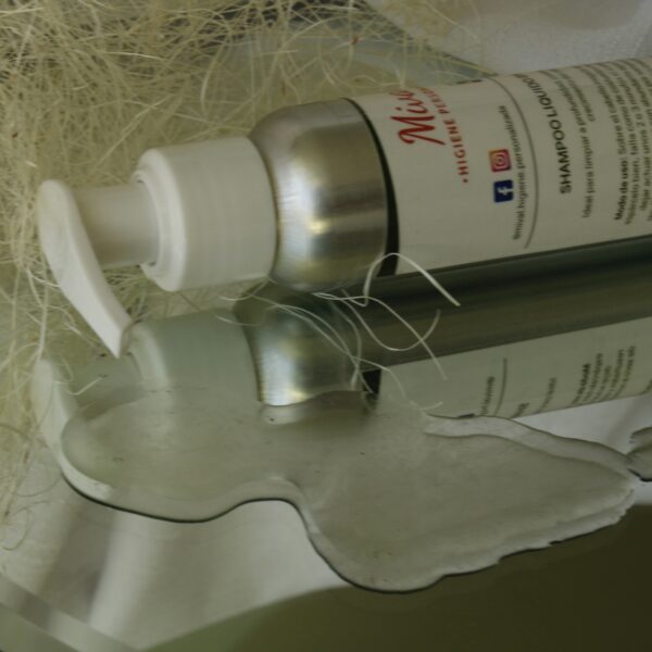 SHAMPOO LIQUIDO BYE BYE CAIDA - Imagen 2
